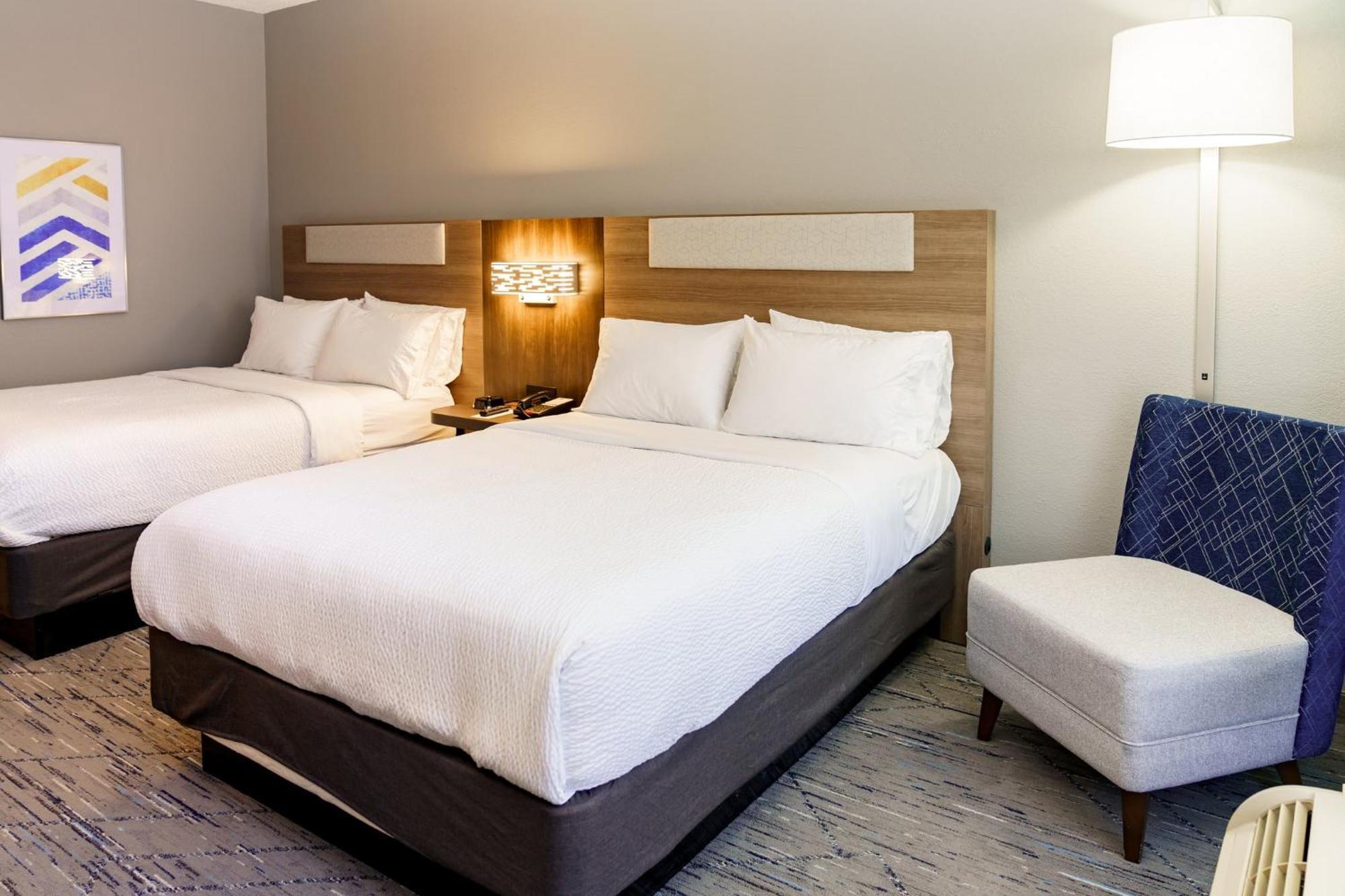 Holiday Inn Express Hotel Raleigh Southwest By Ihg Luaran gambar