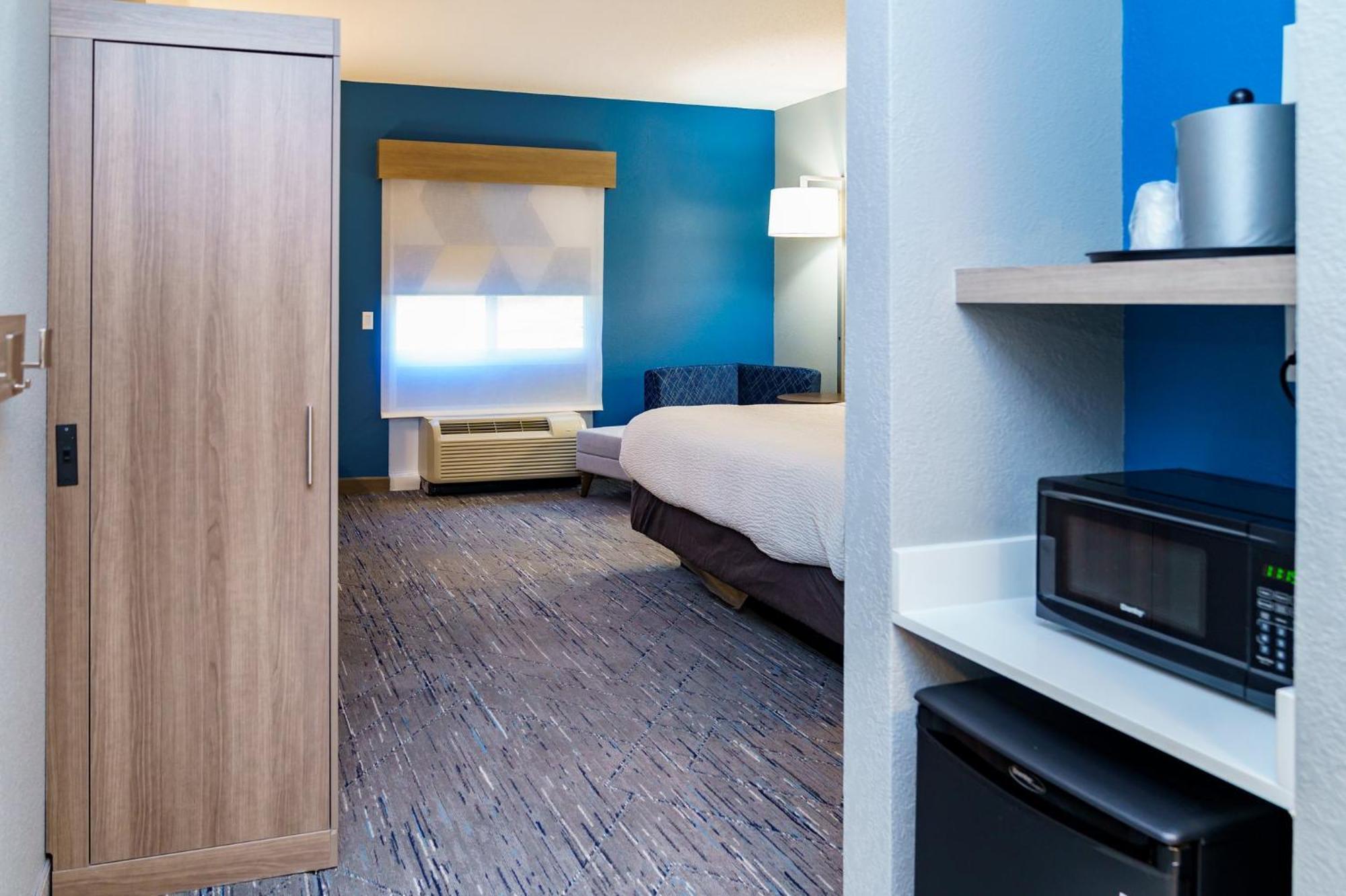 Holiday Inn Express Hotel Raleigh Southwest By Ihg Luaran gambar