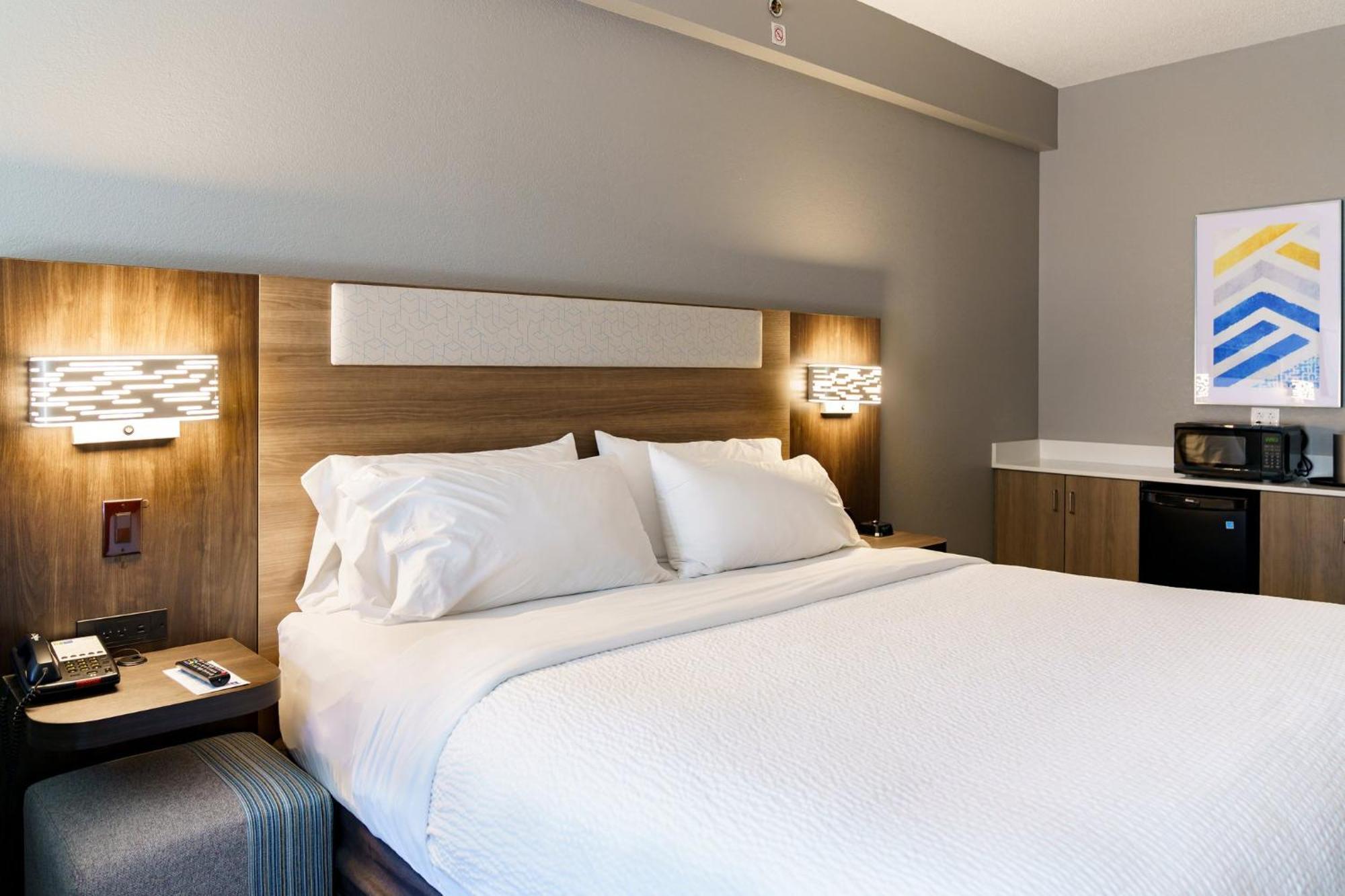 Holiday Inn Express Hotel Raleigh Southwest By Ihg Luaran gambar