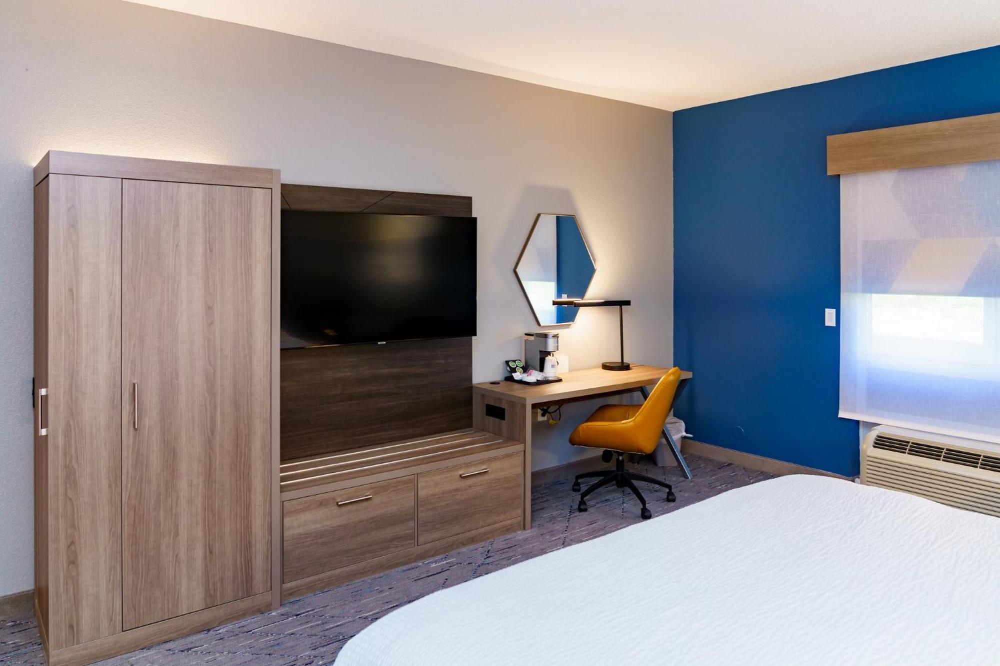 Holiday Inn Express Hotel Raleigh Southwest By Ihg Luaran gambar