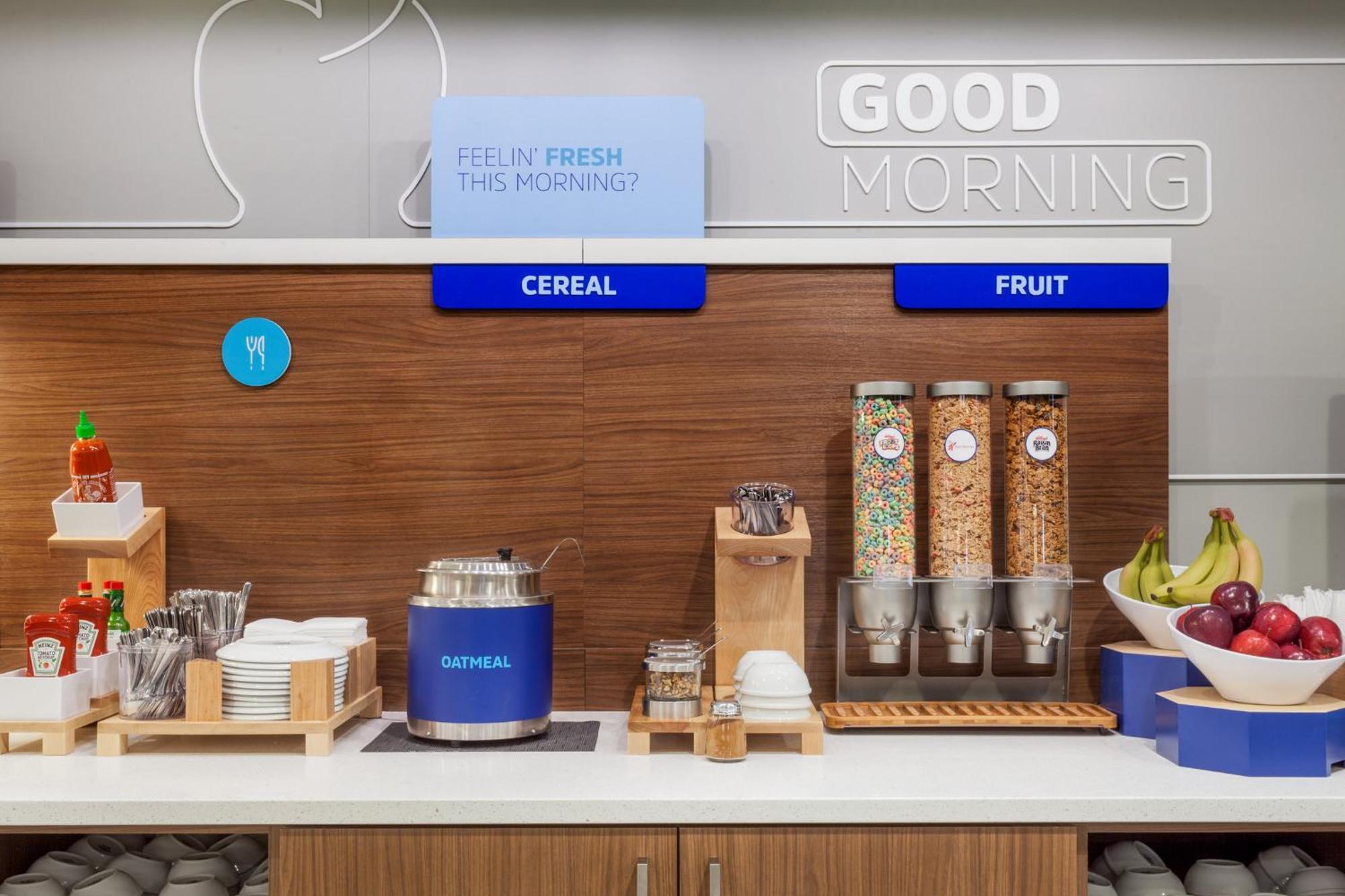 Holiday Inn Express Hotel Raleigh Southwest By Ihg Luaran gambar