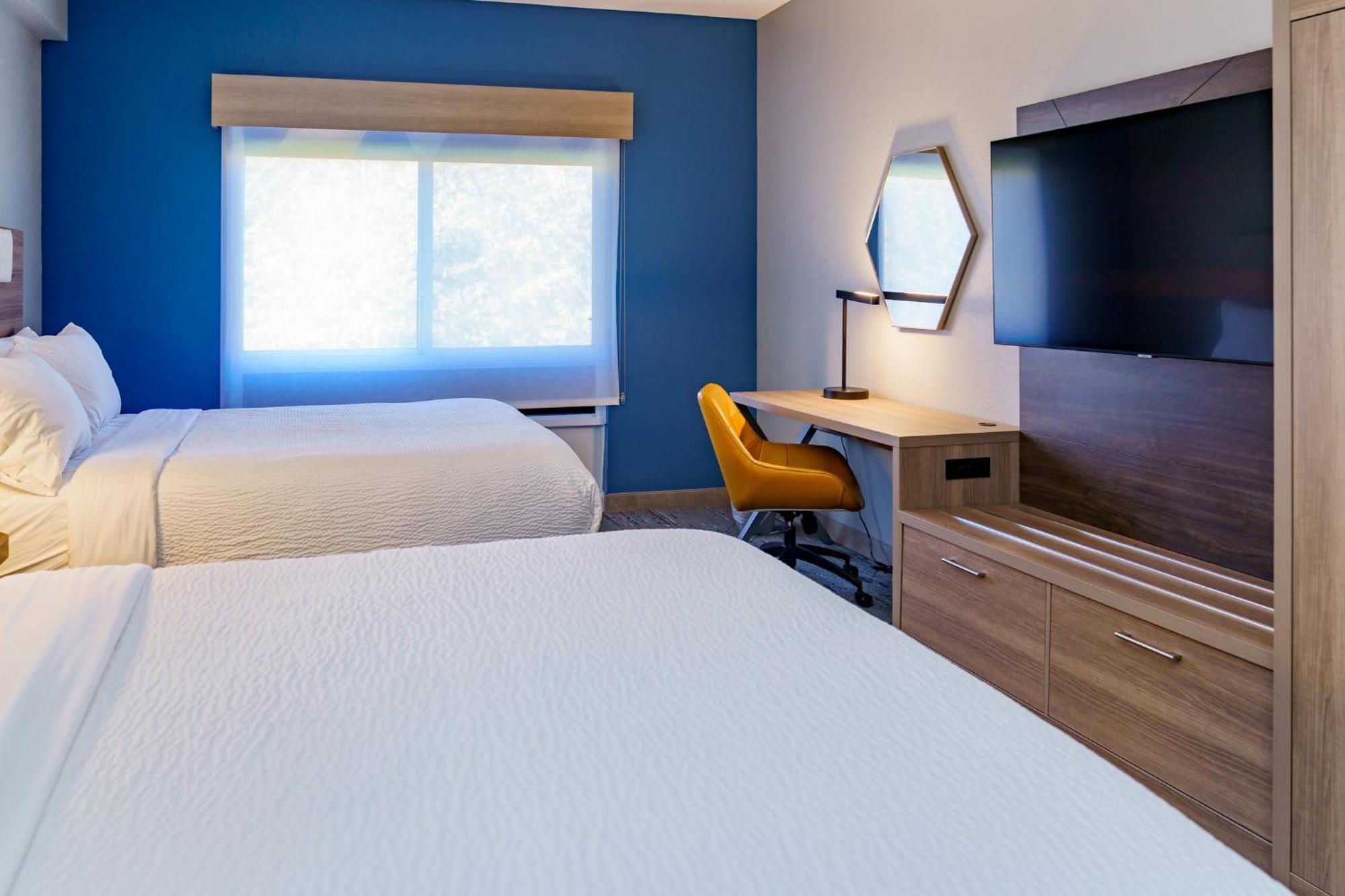 Holiday Inn Express Hotel Raleigh Southwest By Ihg Luaran gambar