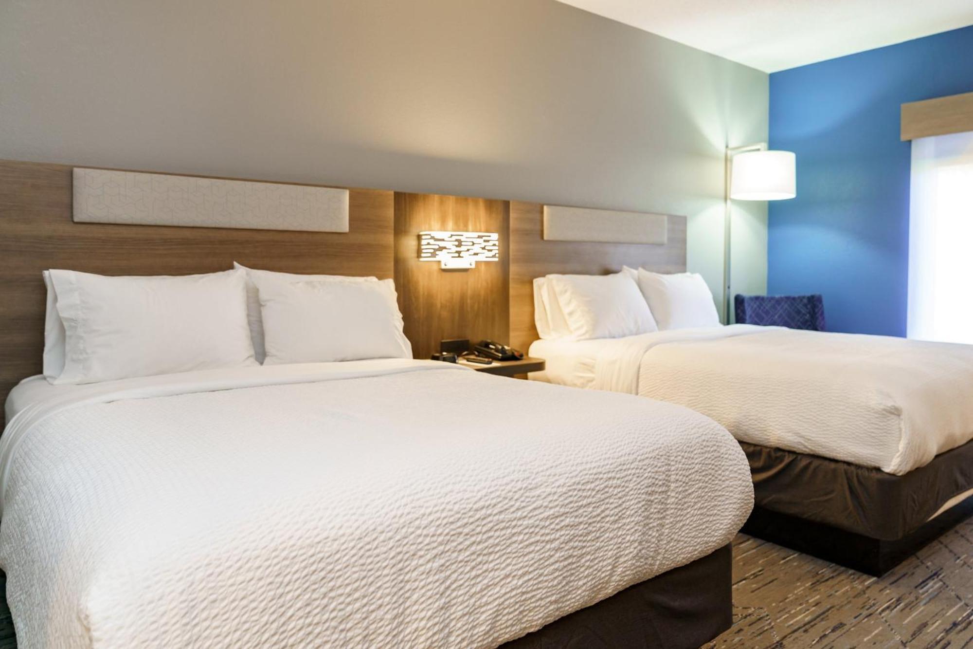 Holiday Inn Express Hotel Raleigh Southwest By Ihg Luaran gambar